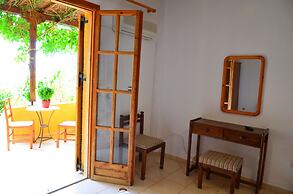 Vagia Beach Apartments