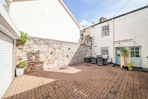 7 Charles Street