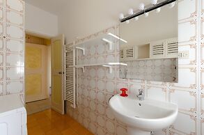 JOIVY Light Flat for 5 in the Heart of Bogliasco