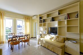 JOIVY Light Flat for 5 in the Heart of Bogliasco