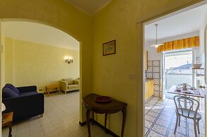 JOIVY Light Flat for 5 in the Heart of Bogliasco