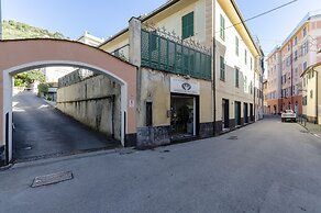 JOIVY Light Flat for 5 in the Heart of Bogliasco