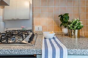 JOIVY Como Borgo Vico Apartment with Terrace