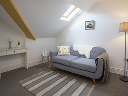 The Towers - Castell