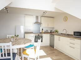 The Towers - Castell