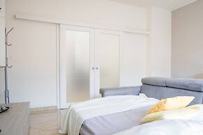 JOIVY Milano Fiera Cozy & Elegant Apartment