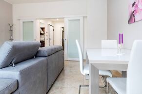 JOIVY Milano Fiera Cozy & Elegant Apartment