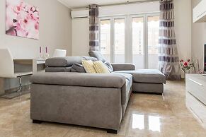 JOIVY Milano Fiera Cozy & Elegant Apartment