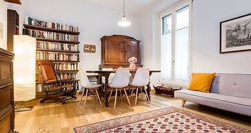 JOIVY Casa Pupa near Navigli Nightlife