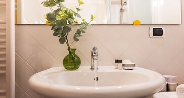 JOIVY Antica Regina del Lago di Como