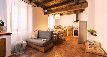 JOIVY Antica Regina del Lago di Como