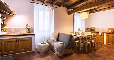 JOIVY Antica Regina del Lago di Como