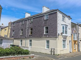 Gadlys House - Beau View