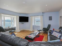 Gadlys House - Beau View