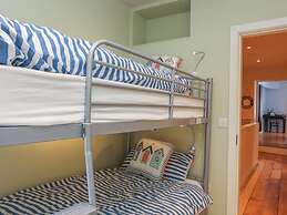 Gadlys House - Beau View