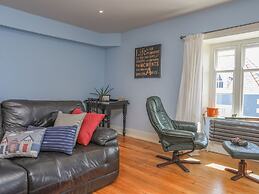 Gadlys House - Beau View