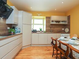 Gadlys House - Beau View