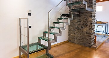 JOIVY Scenic 2BR Apt w/ Balcony & Parking