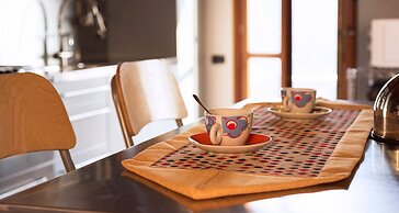 JOIVY Scenic 2BR Apt w/ Balcony & Parking