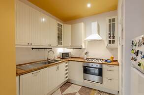 JOIVY Family Flat, 5 Mins to Piazza Corvetto