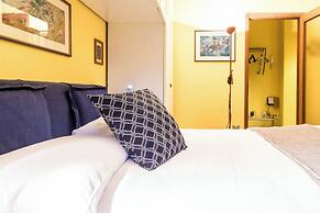 JOIVY Quiet Apt w Terrace in Beautiful Area