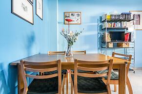 JOIVY Quiet Apt w Terrace in Beautiful Area