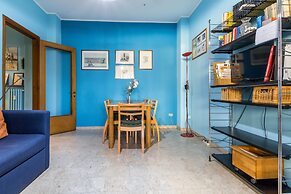 JOIVY Quiet Apt w Terrace in Beautiful Area