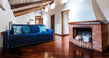 JOIVY Big Wooden Apartment for 6 near Milano Center