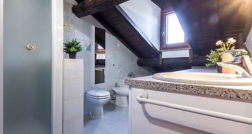 JOIVY Big Wooden Apartment for 6 near Milano Center