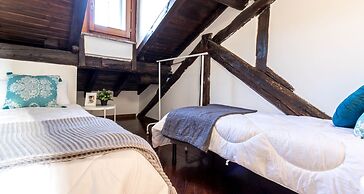 JOIVY Big Wooden Apartment for 6 near Milano Center