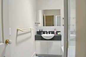 Comfortable 2 Bedroom With Serene Garden