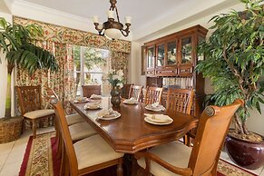 Mickeys Maingate Mansion by VillaDirect