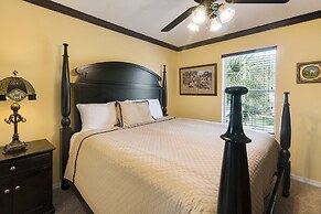 Mickeys Maingate Mansion by VillaDirect