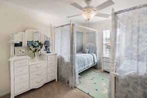 Mickeys Maingate Mansion by VillaDirect