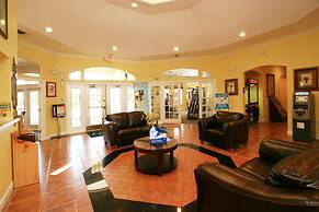 Mickeys Maingate Mansion by VillaDirect