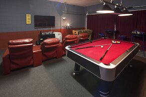 Emerald Blossom by VillaDirect