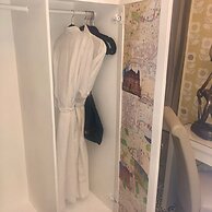 Charing Cross Rooms - B&B