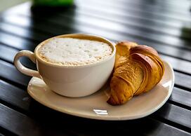 HI Whistler - Hostel