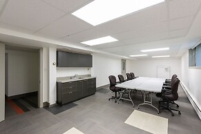 HI Edmonton - Hostel