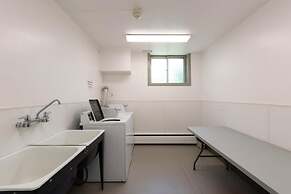 HI Edmonton - Hostel