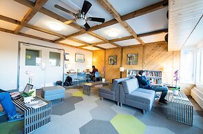 HI Calgary City Centre - Hostel