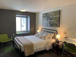 HI Calgary City Centre - Hostel