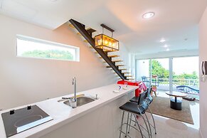 Geoje Star Marine Pool Villa Pension - V