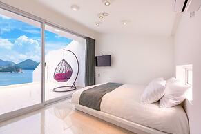 Geoje Star Marine Pool Villa Pension - V