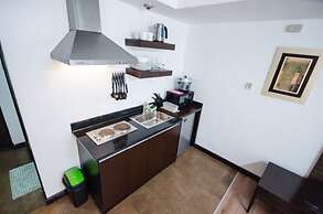 Lancaster Hotel by Central Flats