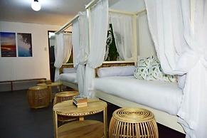 Penthouse 8 Colors Beach House Resort by Cocotel