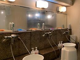 Funabashi Grand Sauna and Capsule Hotel - Caters to Men