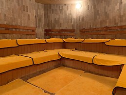 Funabashi Grand Sauna and Capsule Hotel - Caters to Men