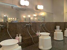 Funabashi Grand Sauna and Capsule Hotel - Caters to Men