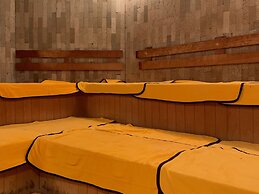 Funabashi Grand Sauna and Capsule Hotel - Caters to Men